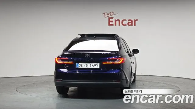 Toyota Camry 2025