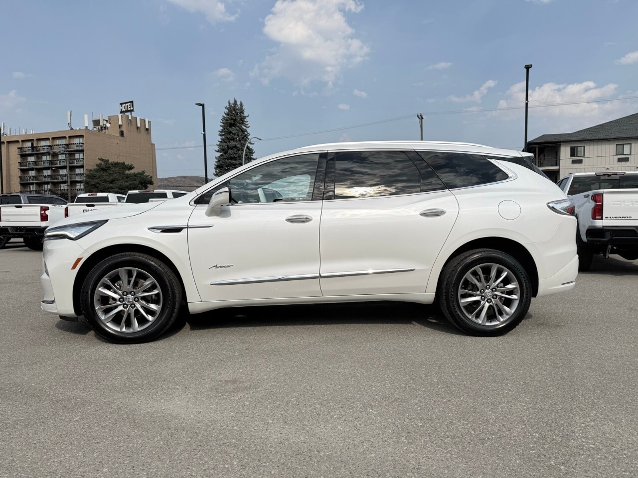 Buick Enclave 2023