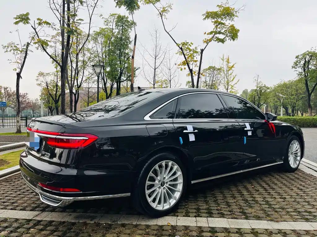 Audi A8 2021