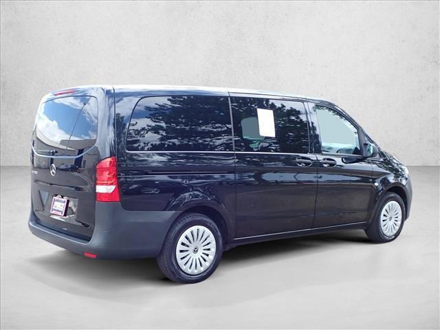 Mercedes-Benz Metris 2023
