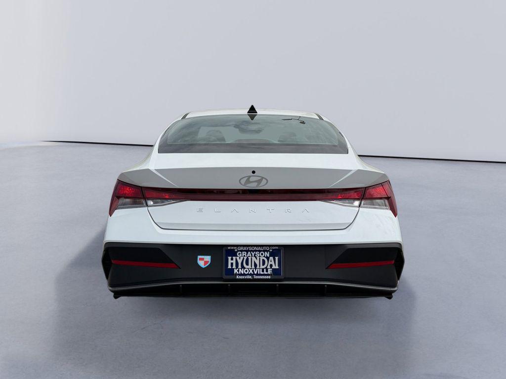 Hyundai Elantra 2026