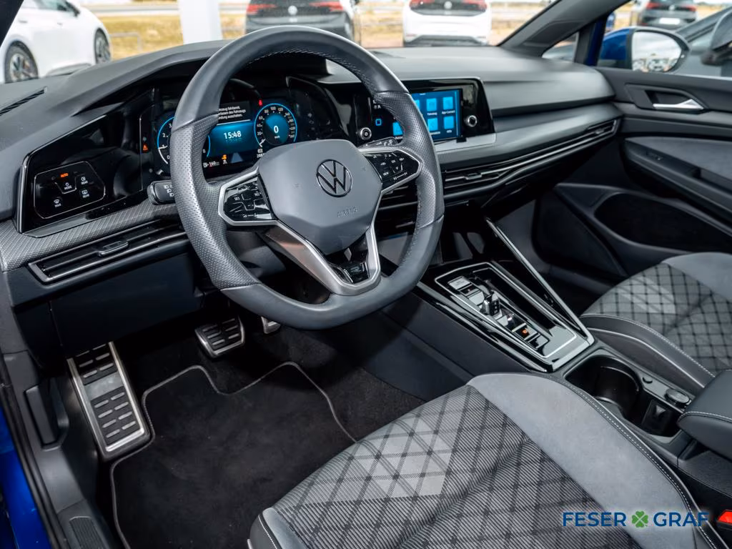 Volkswagen Golf 2024