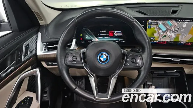 BMW iX1 2023