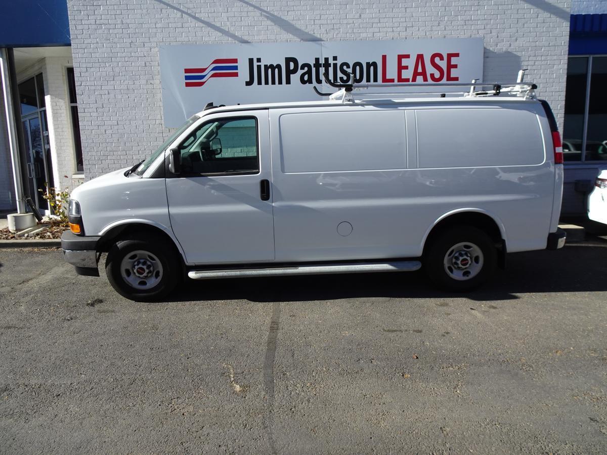 GMC Savana 2023