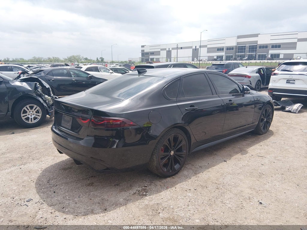 Jaguar XF 2024