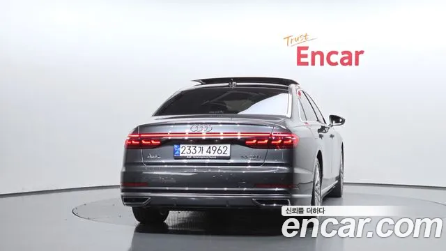 Audi A8 2021