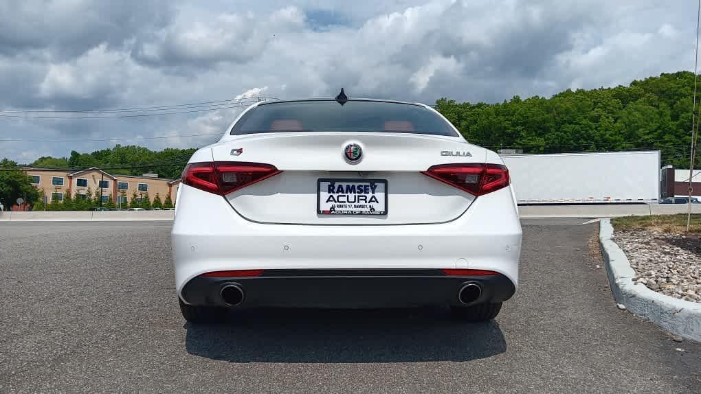 Alfa Romeo Giulia 2021
