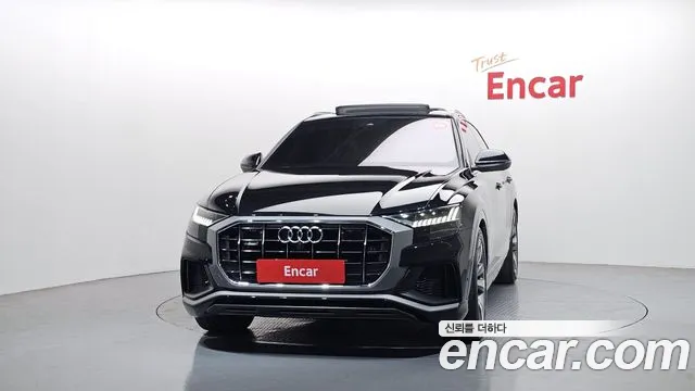 Audi Q8 2021