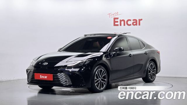 Toyota Camry 2025