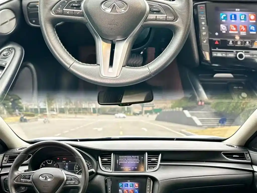 Infiniti QX50 2021