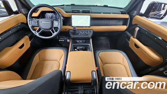 Land Rover Defender 2024