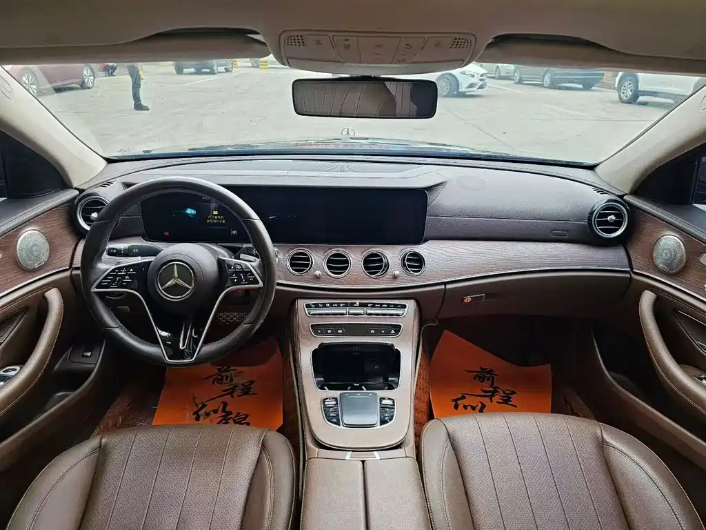 Mercedes-Benz E-Класс 2021