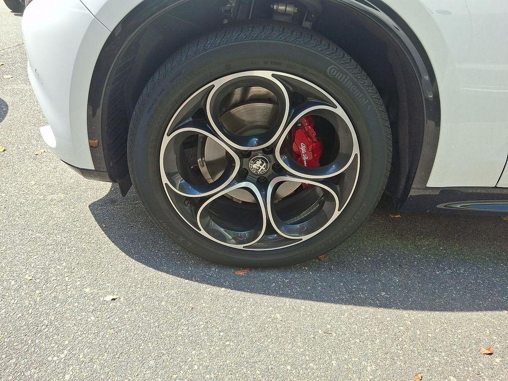 Alfa Romeo Stelvio 2024