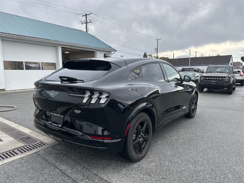 Ford Mustang Mach-E 2023