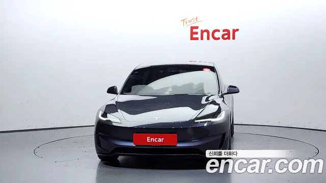 Tesla Model 3 2024