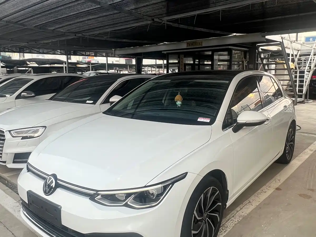 Volkswagen Golf 2022