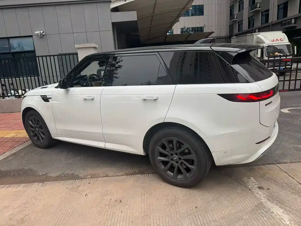 Land Rover Range Rover Sport 2023