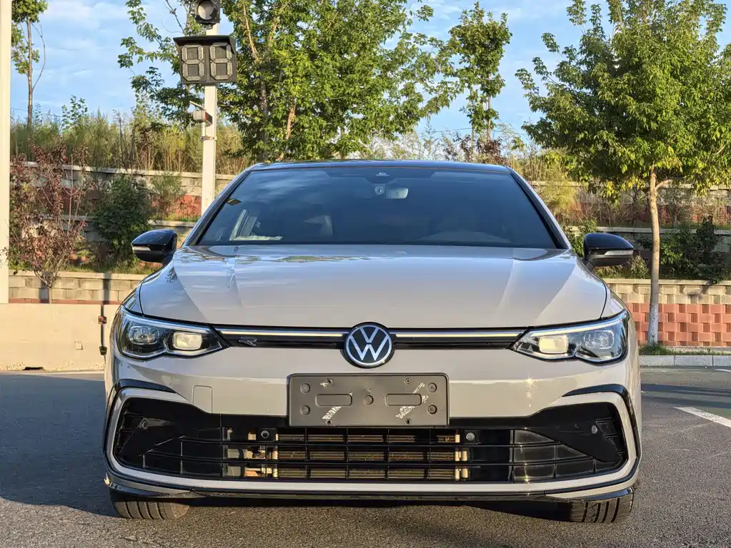 Volkswagen Golf 2022