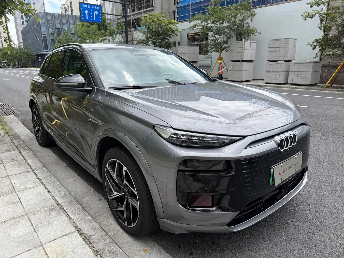 Audi e-tron 2025