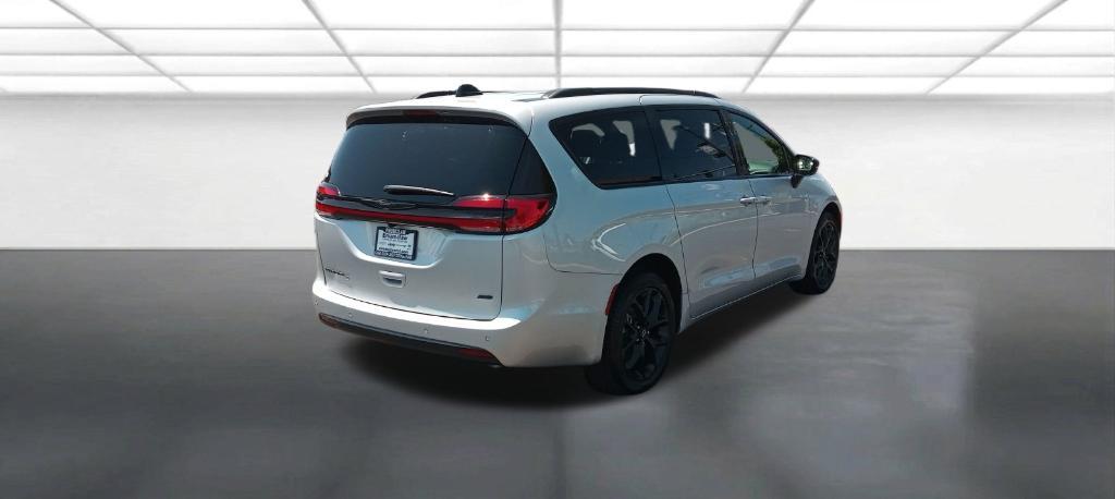 Chrysler Pacifica 2026
