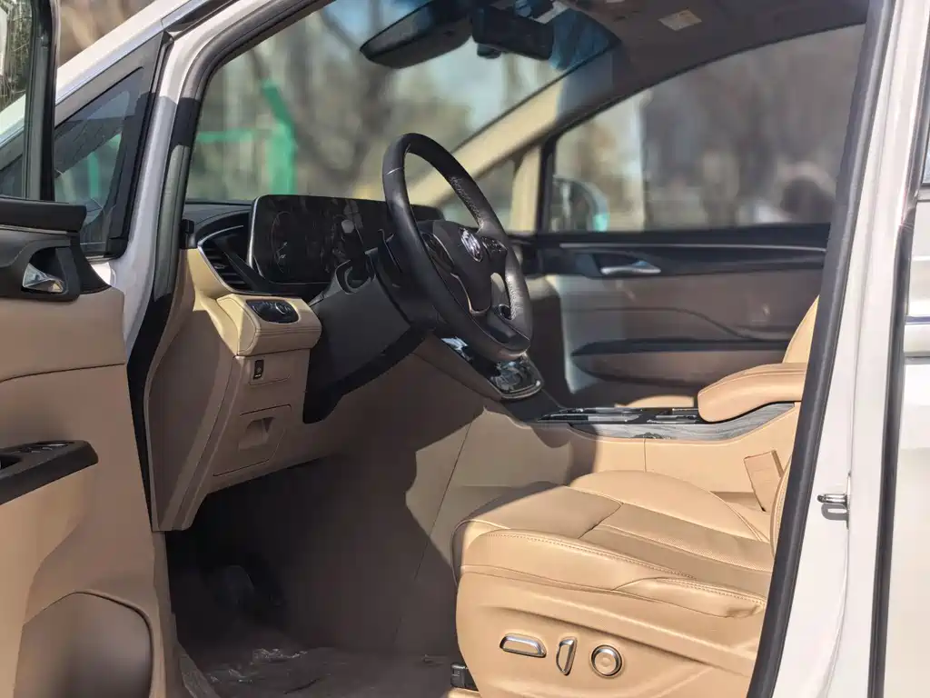 Buick GL8 2021