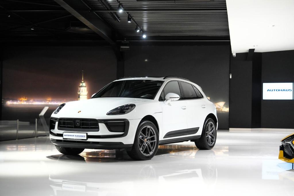 Porsche Macan 2021