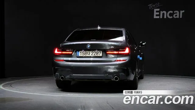 BMW 3 серии 2021