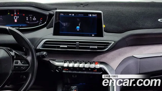 Peugeot 5008 2021