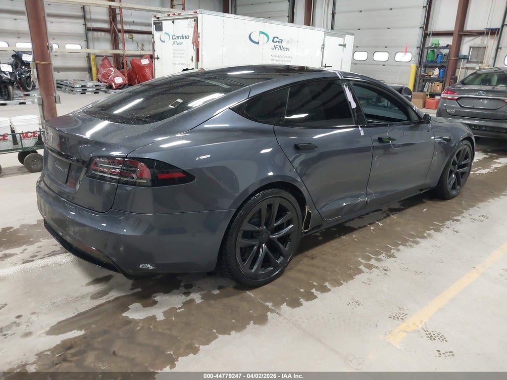 Tesla Model S 2022