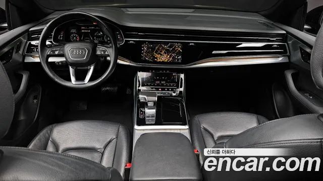Audi Q8 2021