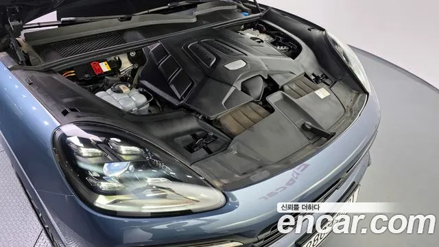 Porsche Cayenne 2020