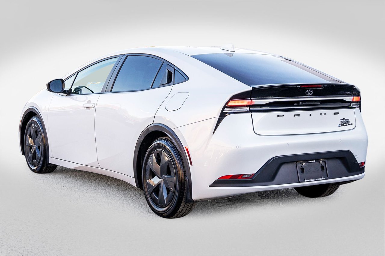 Toyota Prius 2024