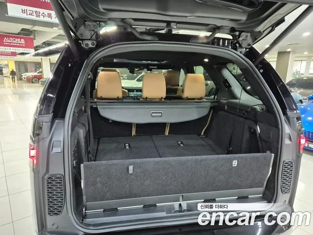 Land Rover Discovery 2025