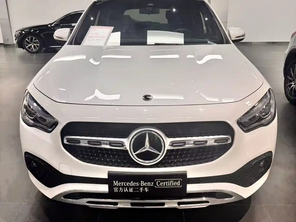 Mercedes-Benz GLA 2023