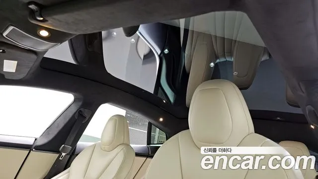 Tesla Model S 2020