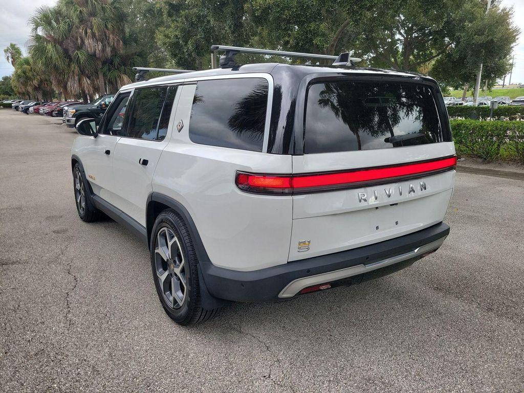 Rivian R1S 2023