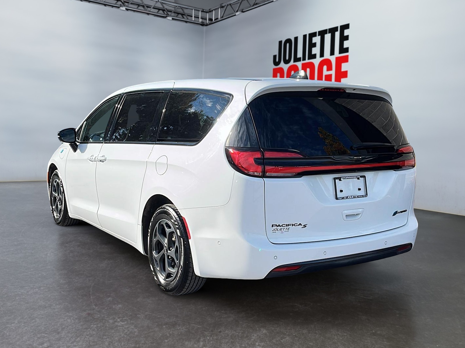Chrysler Pacifica 2023