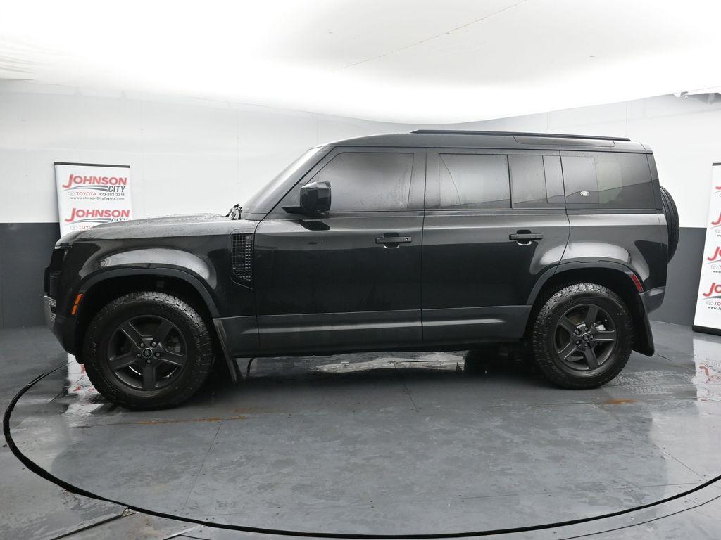 Land Rover Defender 2022