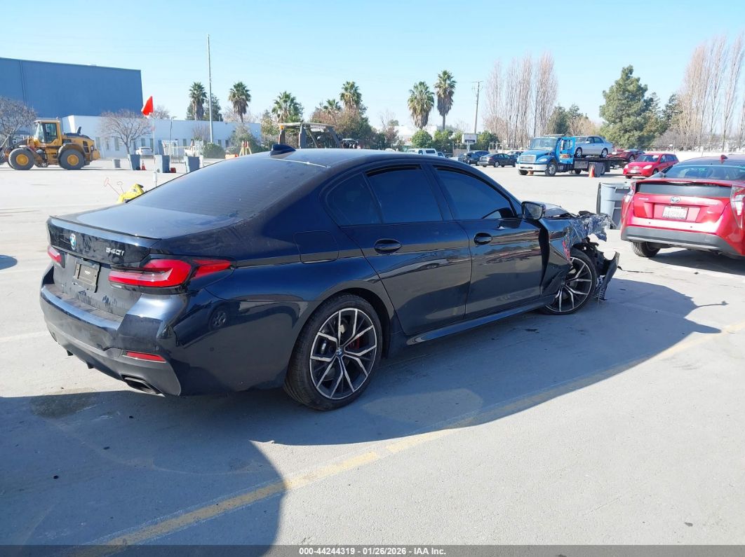 BMW 540 2023