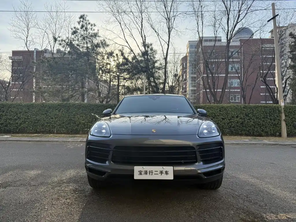 Porsche Cayenne 2021