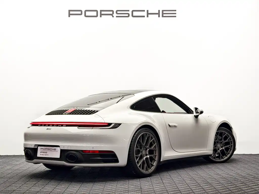 Porsche 911 2023