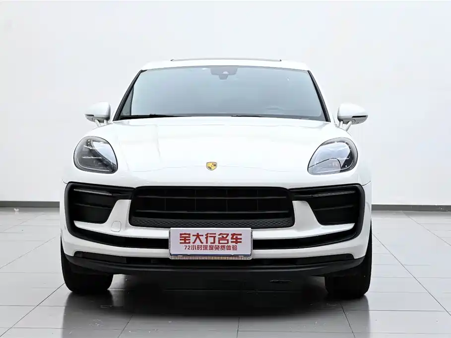 Porsche Macan 2025