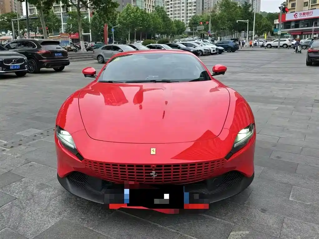 Ferrari Roma 2021