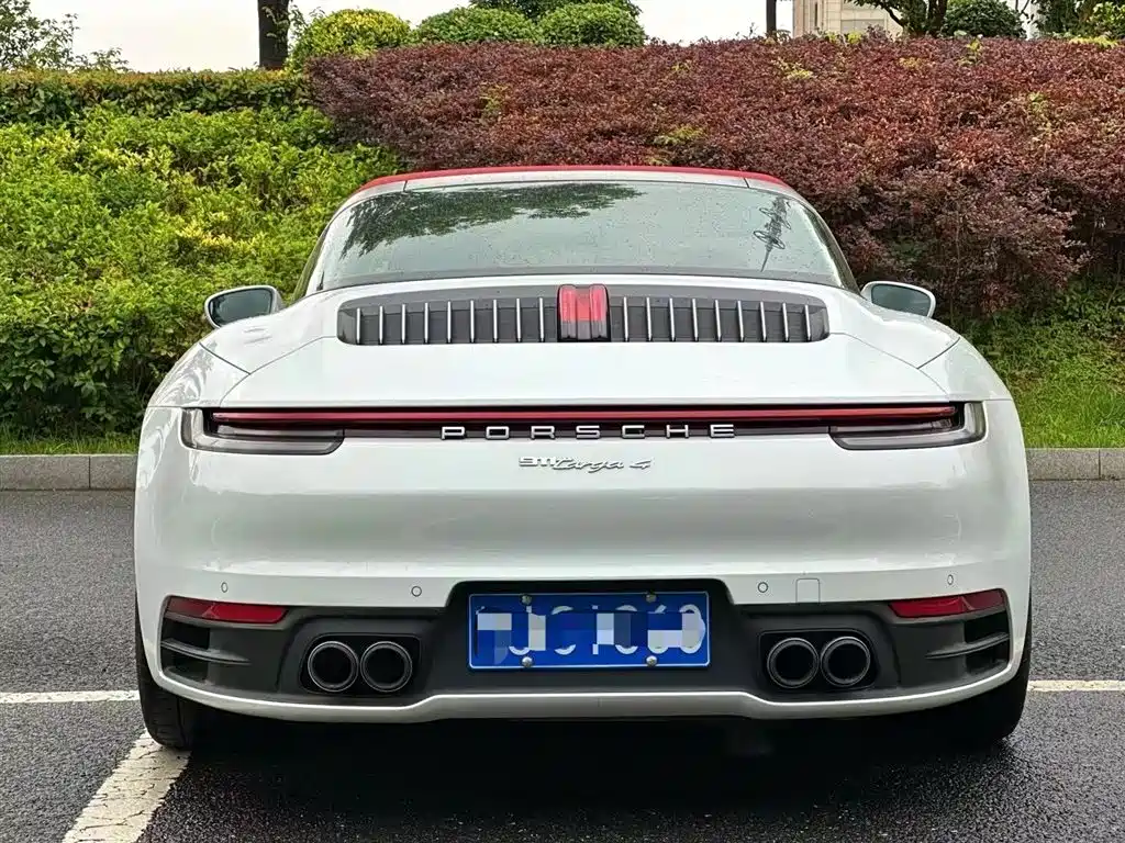 Porsche 911 2021