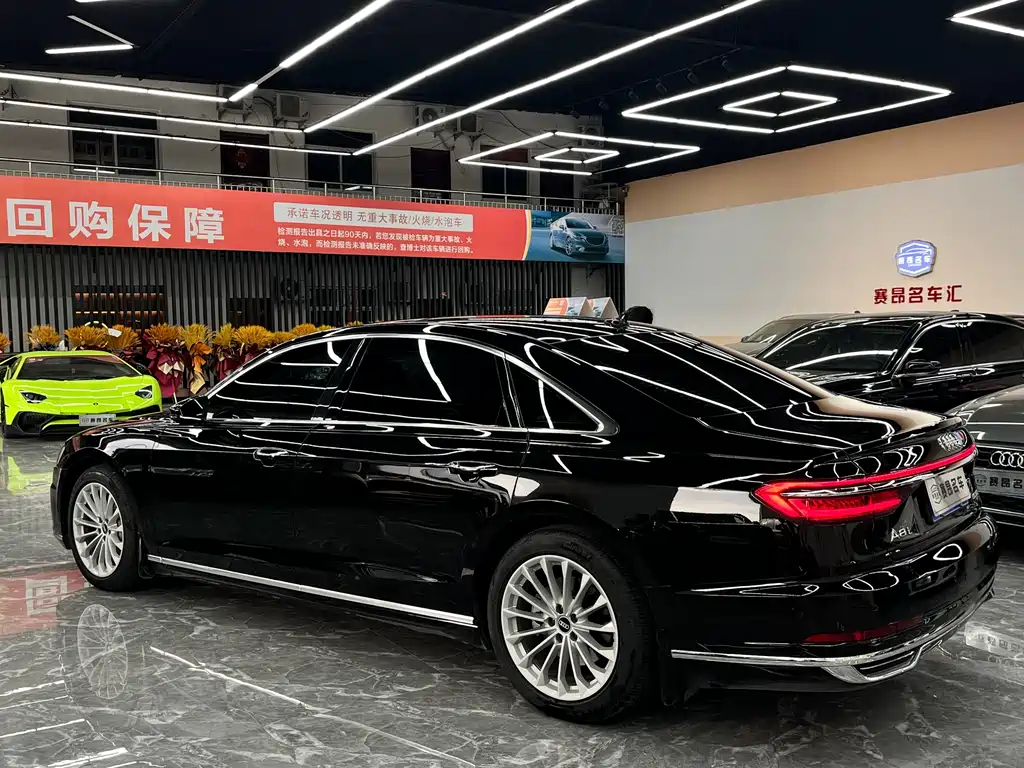 Audi A8 2021