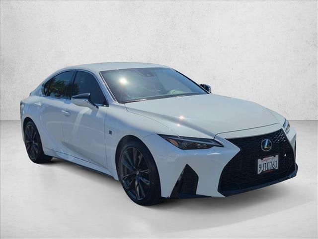 Lexus IS 300 2025