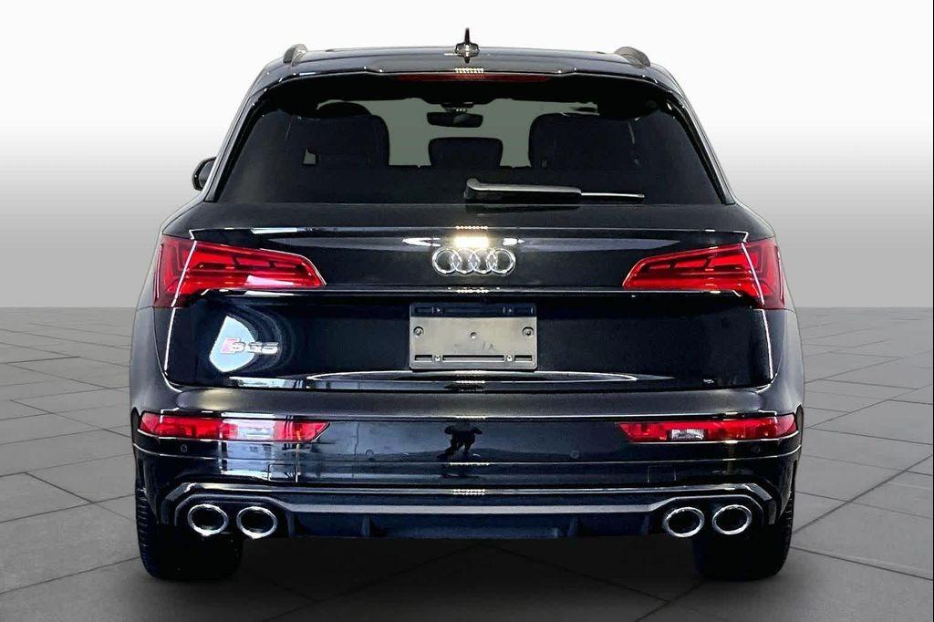 Audi SQ5 2024