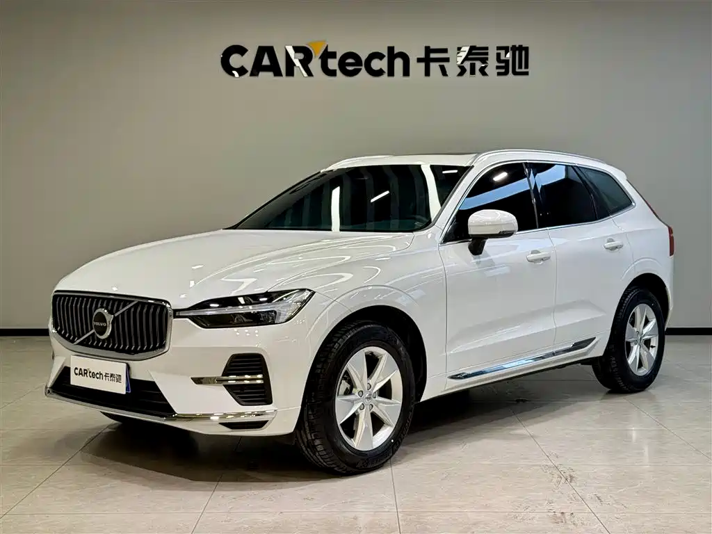 Volvo XC60 2022