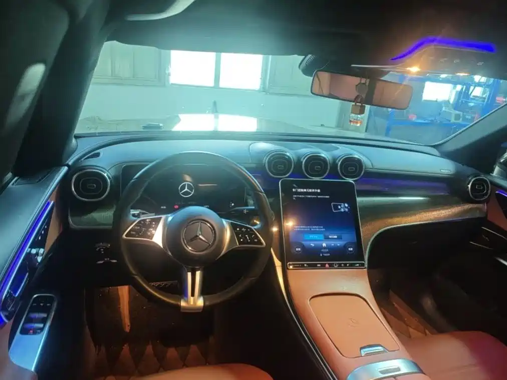 Mercedes-Benz GLC 2023