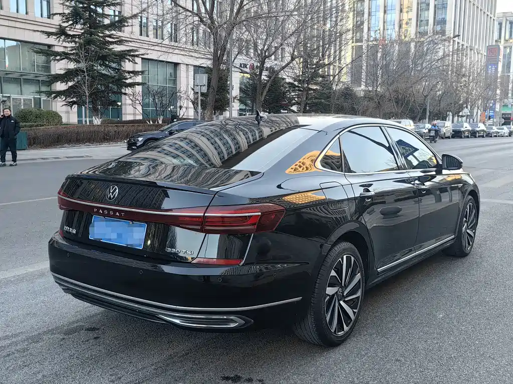 Volkswagen Passat 2023